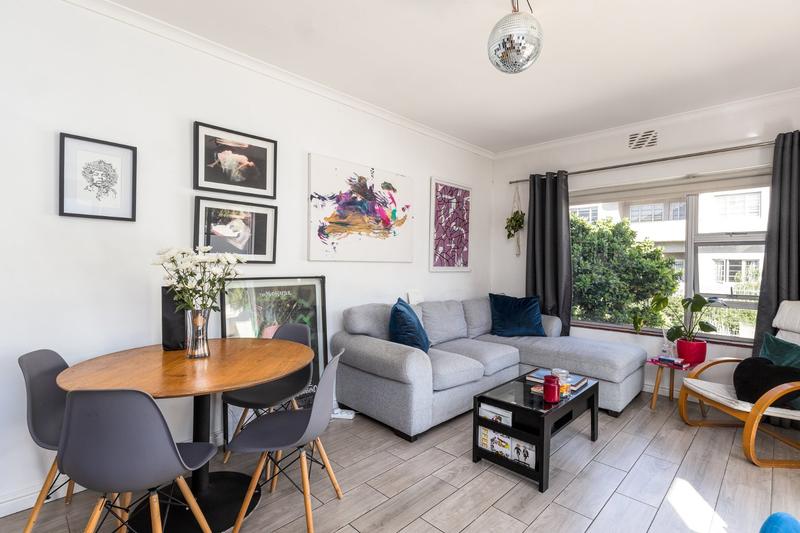 1 Bedroom Property for Sale in Tamboerskloof Western Cape